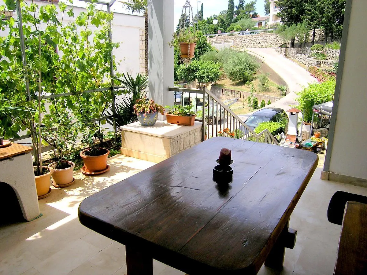 Apartmani Iskra Krk Town